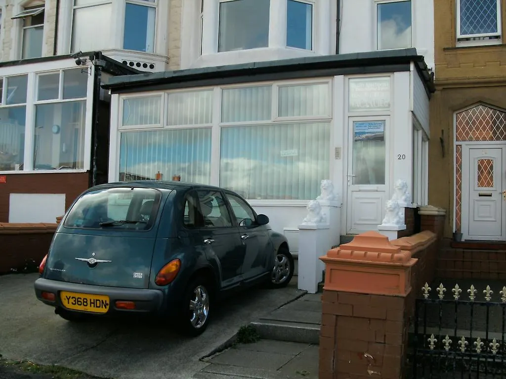 Derby Court - Family & Couples Only Apartment Blackpool